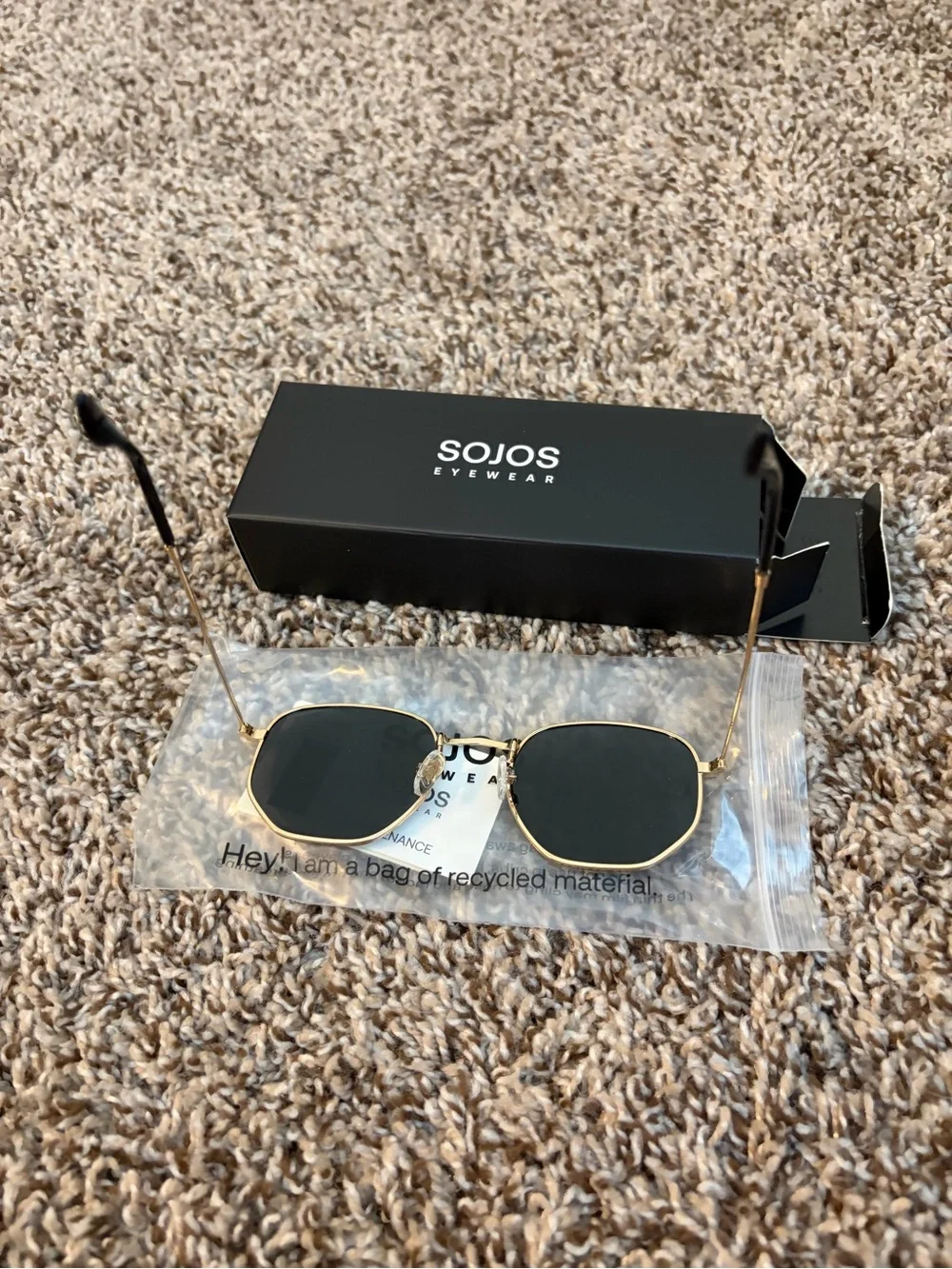 Women’s SOJOS sunglasses